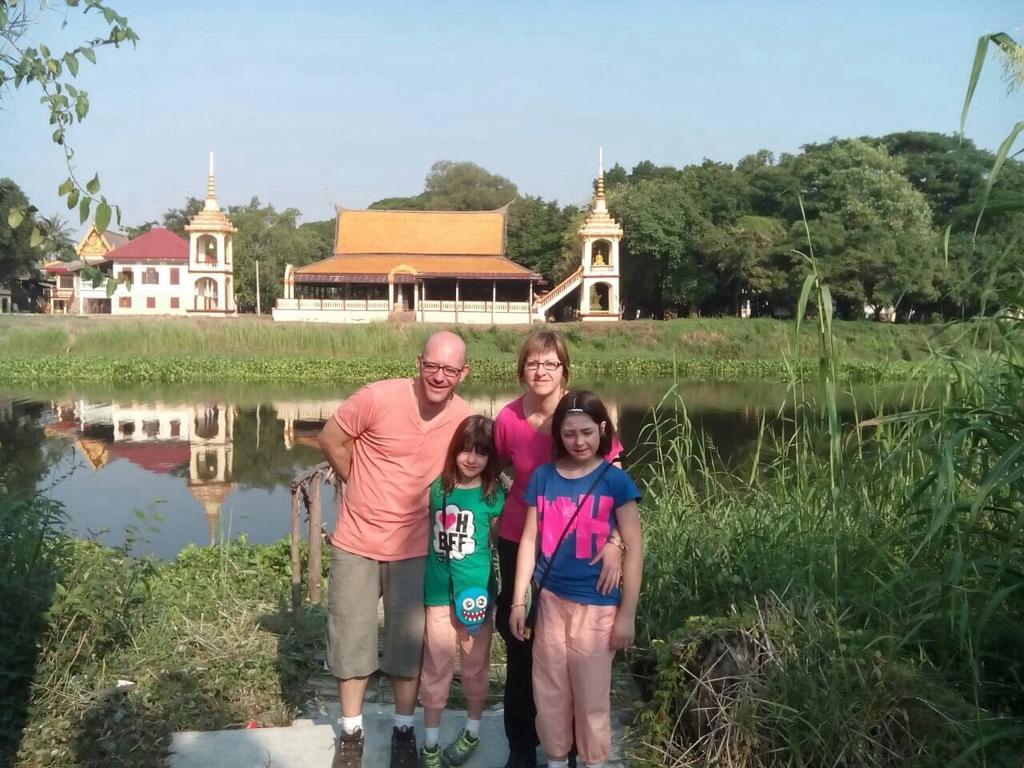 The Little Lopburi Village מראה חיצוני תמונה