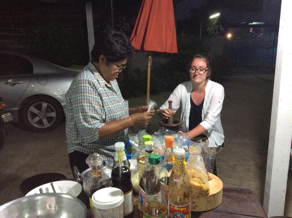 The Little Lopburi Village מראה חיצוני תמונה