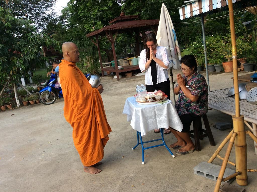 The Little Lopburi Village מראה חיצוני תמונה