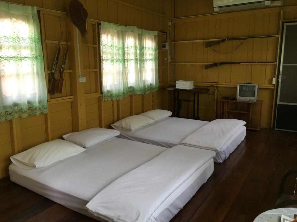 The Little Lopburi Village מראה חיצוני תמונה