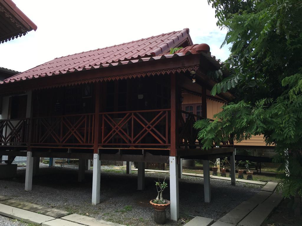 The Little Lopburi Village מראה חיצוני תמונה